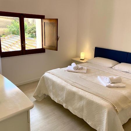 Residence Le Rose 卡斯泰拉马莱 外观 照片