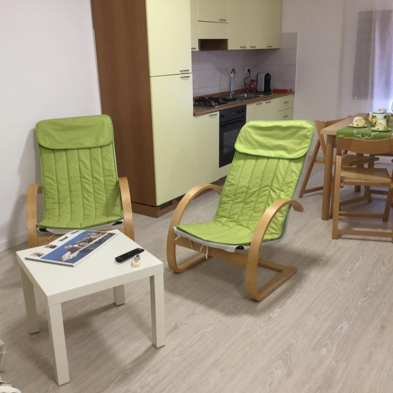 Residence Le Rose 卡斯泰拉马莱 外观 照片